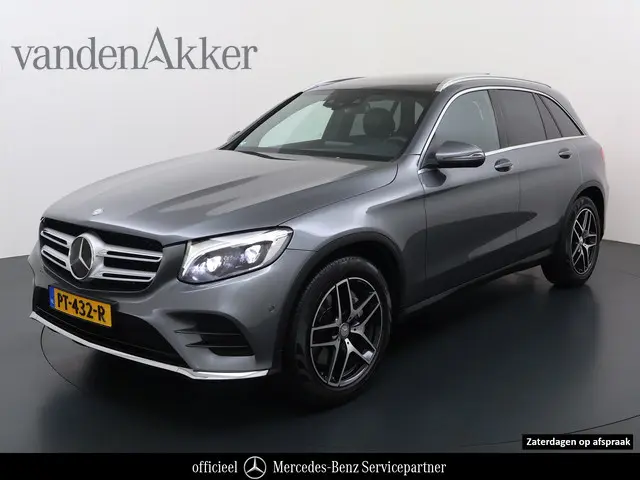 Mercedes-Benz GLC-klasse 250 4Matic AMG // Trekhaak // Panoramadak // Burmester // Distronic // Came...