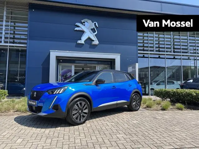Peugeot e-2008 EV GT 50 kWh Climate Control | Voorstoelen Verwarmd | Full Map Navigatie | Apple Carp...