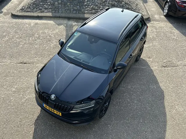 ŠKODA Karoq 1.5 TSI ACT Sportline 1e EIGENAAR VIRTUAL COCKPIT ADAPT CRUISE CAMERA LED NAVI ECC