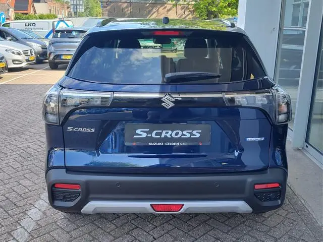Suzuki S-Cross