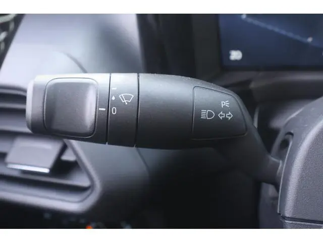 Ford E-Transit Courier