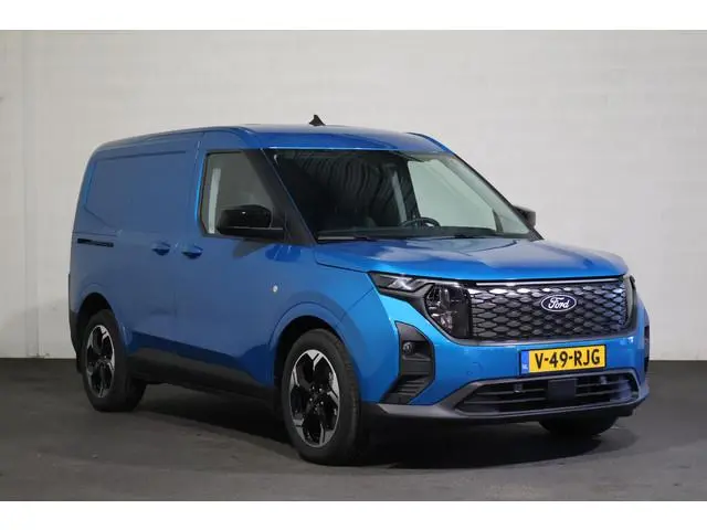 Ford E-Transit Courier