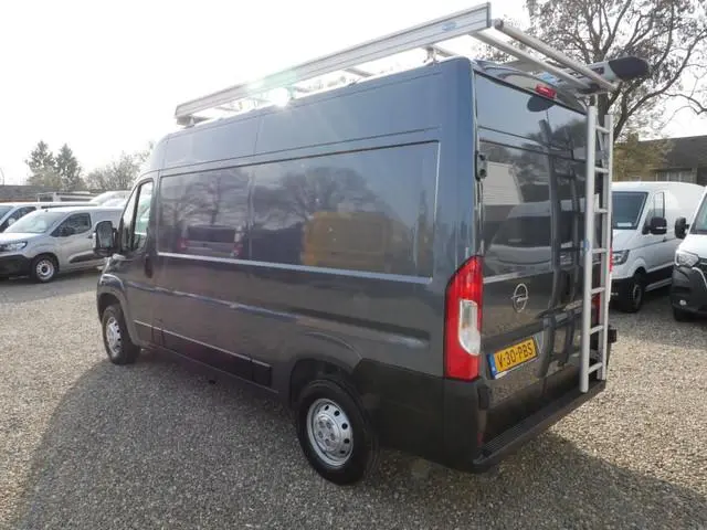 Opel Movano