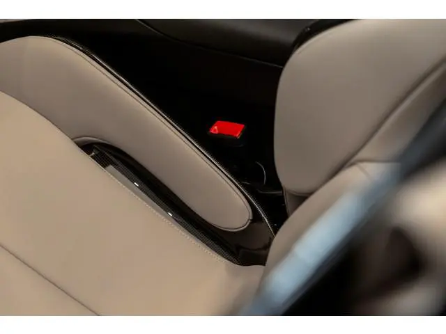 Ferrari 296