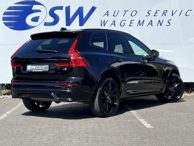 Volvo XC60 2.0 T6 Plug-in hybrid AWD Plus Black Edition | Trekhaak | Memory | Harman Kardon Audio |...