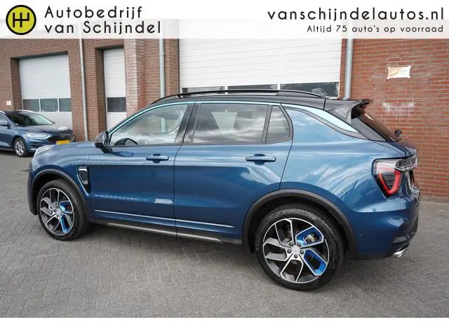 Lynk & Co 01