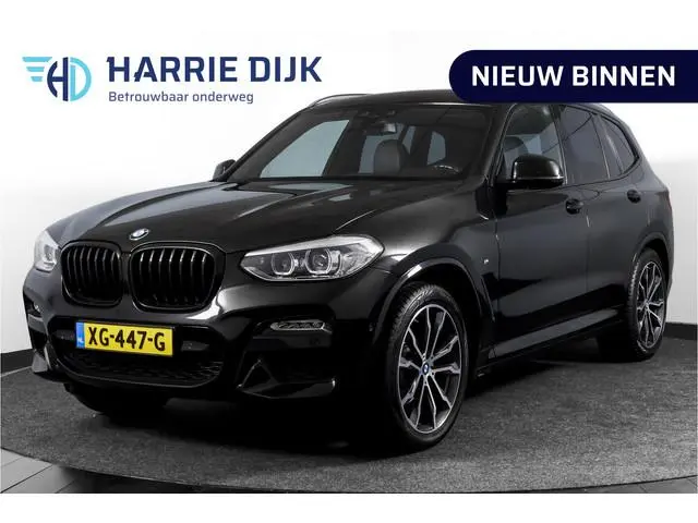 BMW X3 xDrive20i 184 PK High Executive Org. NL | M-Sport | Afn. Trekhaak | Cruise | Stoelverw. | PDC...