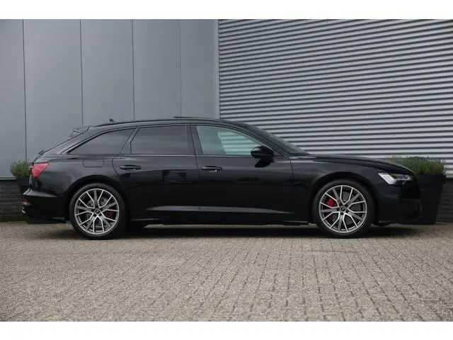 Audi A6 Avant 55 TFSI e Quattro Competition S-Line Black 367PK Pano|Trekh|HD Matrix|Memory|DLR