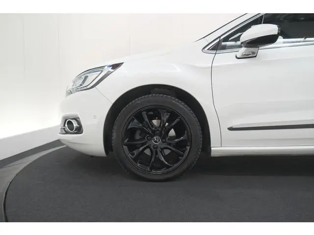 DS DS 4