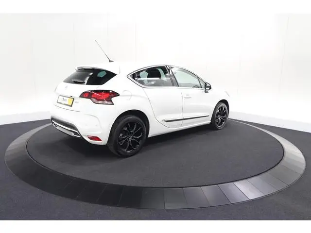 DS DS 4