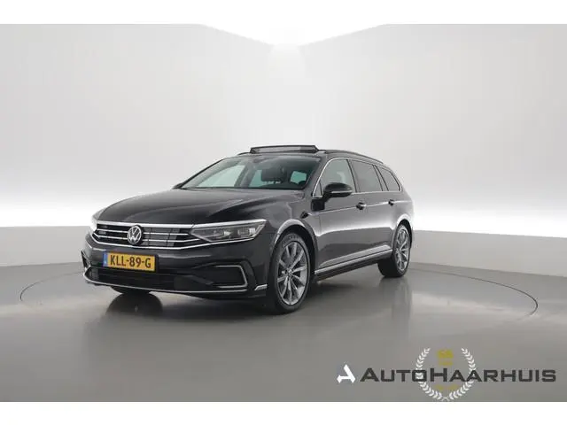 Volkswagen Passat Variant 1.4 TSI PHEV GTE Business | Pano | HUD | Leder | Elek. Trekhaak | Camera |...