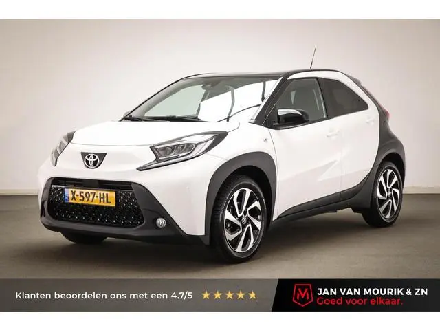 Toyota Aygo X 1.0 VVT-i S-CVT Pulse | DEALER ONDERHOUDEN | AUTOMAAT | CLIMA | DAB | APPLE | CAMERA