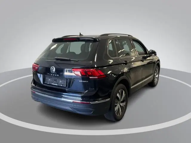 Volkswagen Tiguan 1.4 TSI eHybrid 245pk DSG Life Business · Camera · Inklap. Trekhaak · Stuur- & Sto...