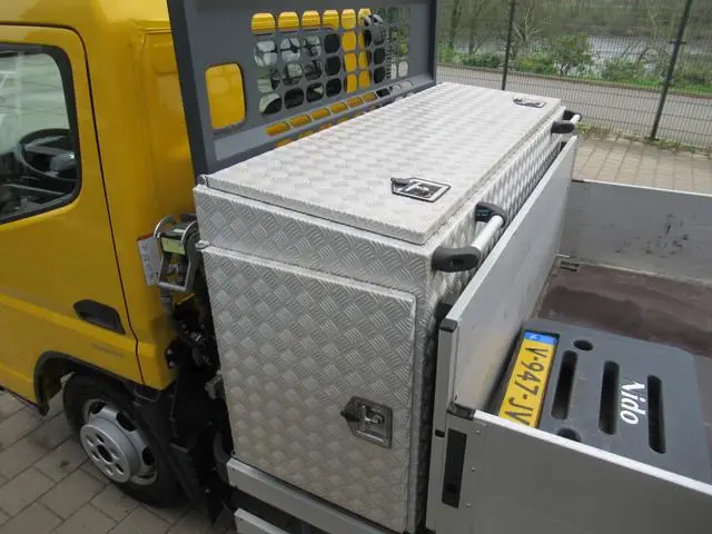 FUSO Canter