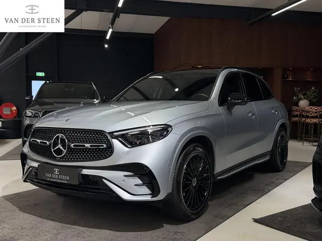 Mercedes-Benz GLC-klasse 300e 4MATIC AMG Line Binnenkort meer foto's | Luchtvering | Achterasbesturi...