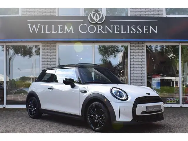 MINI Mini 1.5 Cooper Aut. Camden Pano Leder Camera Nav