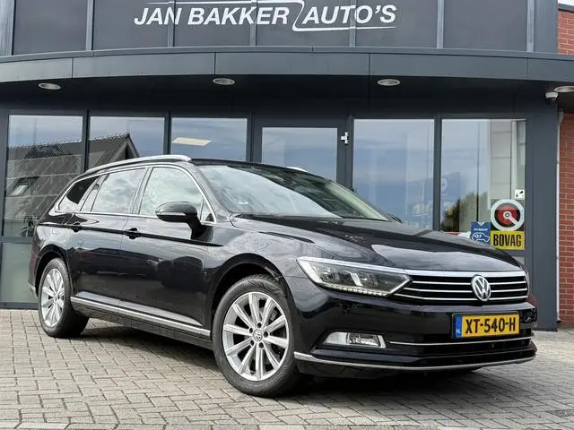 Volkswagen Passat Variant 1.8 TSI Business Edition R ✅ Trekhaak ✅ Alcantara/leer✅ VR Cockpit ✅ A...