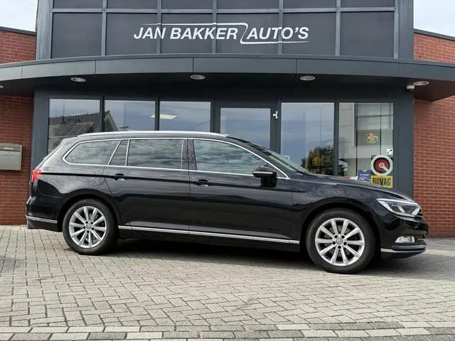 Volkswagen Passat Variant 1.8 TSI Business Edition R ✅ Trekhaak ✅ Alcantara/leer✅ VR Cockpit ✅ A...