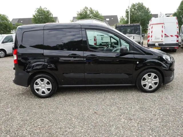 Ford Transit Courier