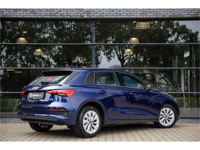 Audi A3 Sportback 40 TFSI e S Tronic , Cruise control, Sfeerverlichting, Panoramadak, Stoelverwarmin...