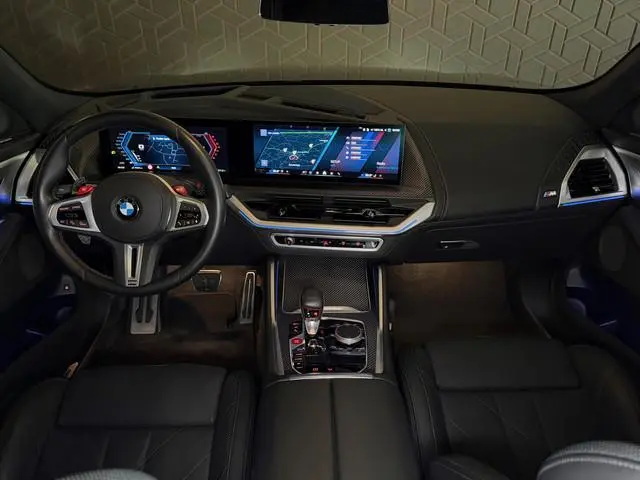 BMW XM