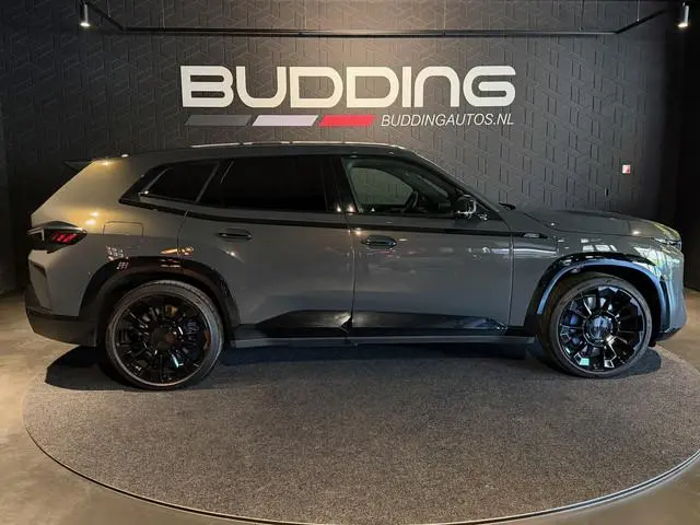 BMW XM