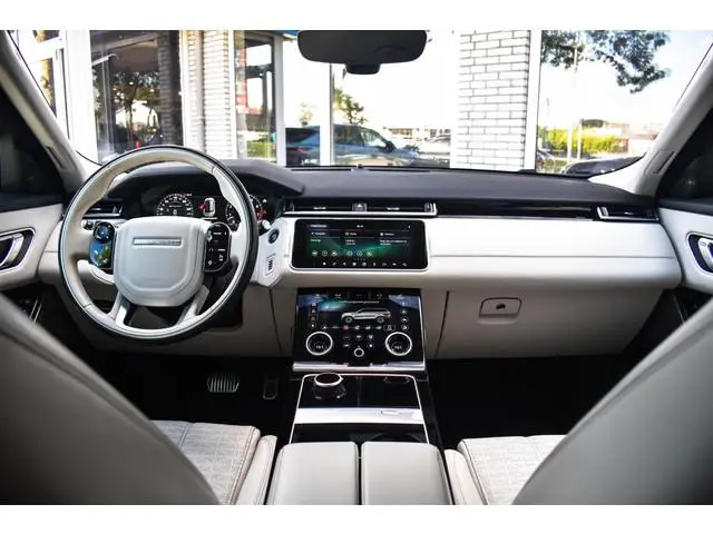 Land Rover Range Rover Velar 3.0 V6 SC AWD R-Dynamic HSE ACC Zitklima 360 Camer