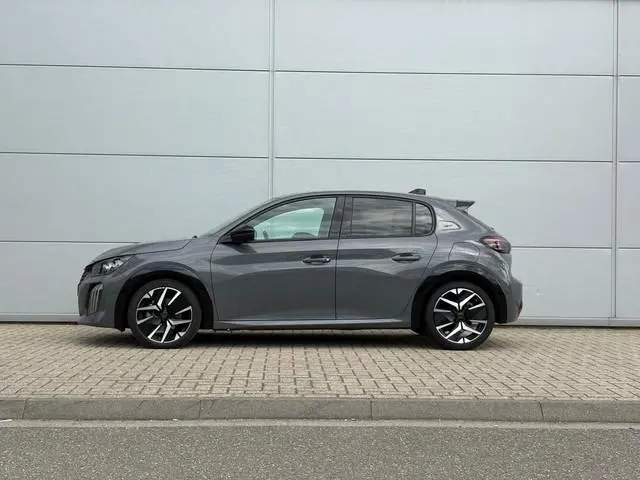 Peugeot 208 1.2 Hybrid 145 e-DCS6 GT | Camera | Adaptieve Cruise Control  | Apple Carplay/Android Au...