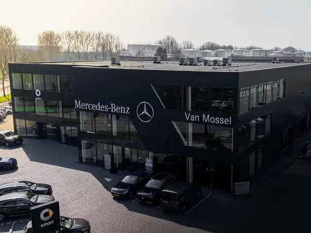 Mercedes-Benz C-klasse Estate 300 e Star Edition AMG Line / Memory-Stoelen / Night-Pakket / Panaroma...