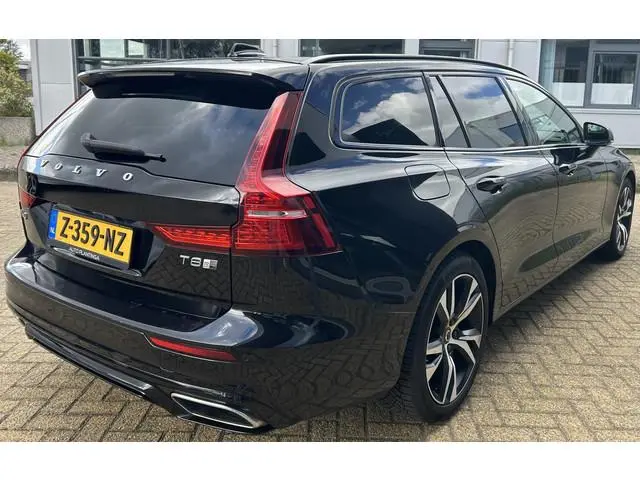 Volvo V60 2.0 T8 Twin Engine AWD R-Design 331PK | Achteruitrijcamera | Elektrische Trekhaak | Nieuwe...