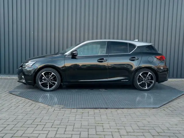 Lexus CT 200h Business Line Pro | Camera | Stoelverwarming | Leder | Bi-Tone | Keyless | Prijs Rijkl...