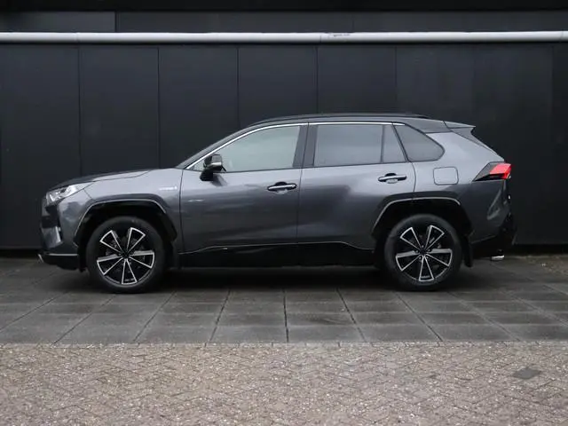 Toyota RAV4 2.5 Hybrid Bi-Tone | LEDER | PANO-DAK | TREKHAAK | CAMERA | JBL AUDIO | STOELVERW. | CRU...