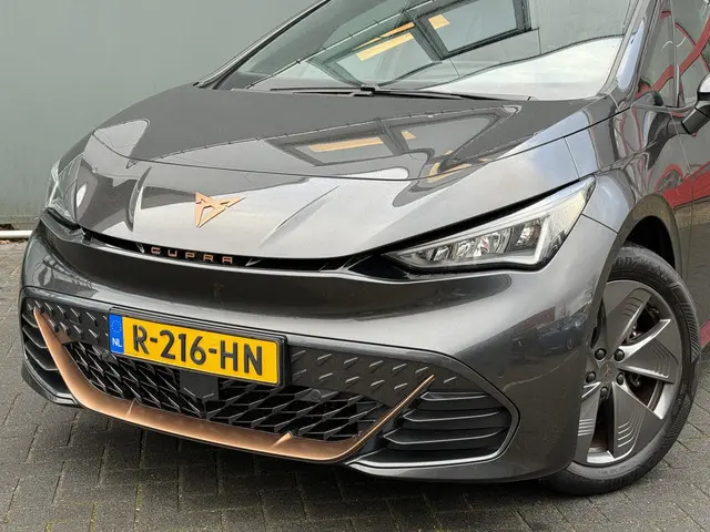 CUPRA Born