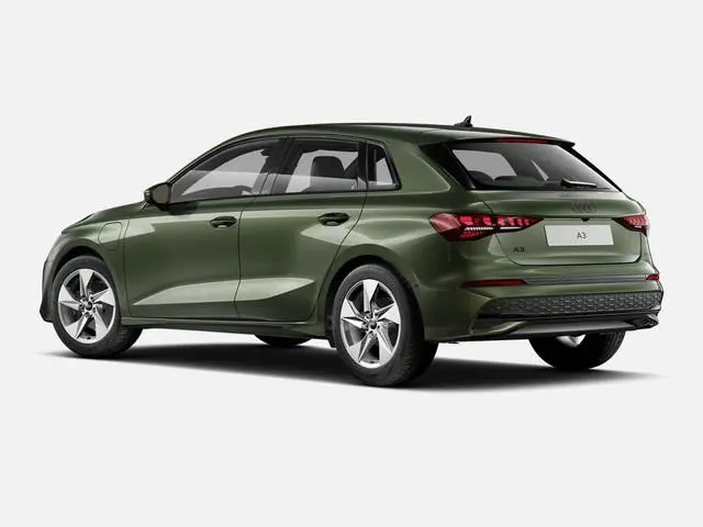 Audi A3 Sportback 40 TFSI e Advanced edition 204 PK · Assistentiepakket rijden met parkeren plus · O...