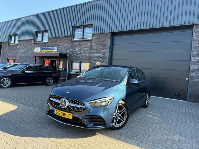 Mercedes-Benz B-klasse 180 Business Solution AMG | 3/6/12MND GARANTIE | AUTOMAAT | LED | CRUISE | CA...