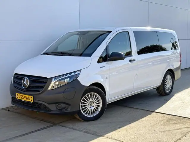 Mercedes-Benz eVito Tourer 129 90kWh 204PK Personenvervoer L2 370km WLTP 92.2% (SOH) 7 Stoelen Elekt...