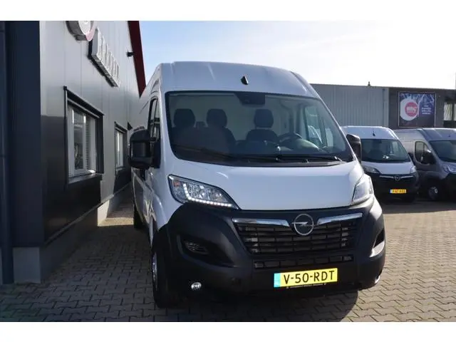 Opel Movano