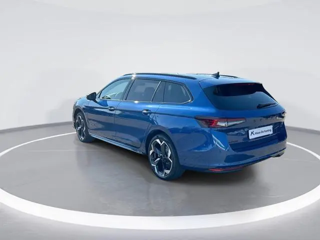 Škoda Superb combi Sportline Business 1.5 TSI PHEV 150 kW / 204 PK Combi | Metallic Lak | 19'' licht...