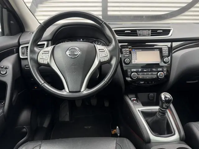 Nissan Qashqai 1.2 Business Edition 2e Eigenaar|Navi|Pano|360 Camera|Clima|Cruise|Trekhaak|Leder|Sto...