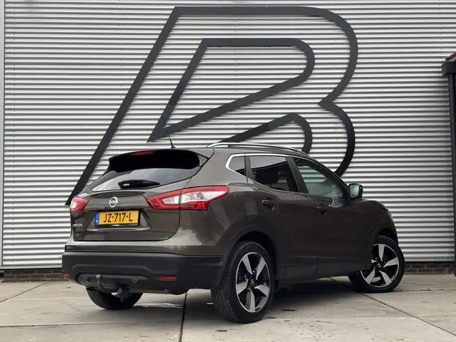 Nissan Qashqai 1.2 Business Edition 2e Eigenaar|Navi|Pano|360 Camera|Clima|Cruise|Trekhaak|Leder|Sto...