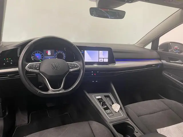 Volkswagen Golf 1.0 eTSI 110pk Automaat Life Navigatie Apple Carplay/Android Auto Parkeersensoren Ad...