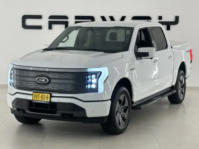 Ford F-150 LIGHTNING Lariat