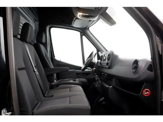 Mercedes-Benz Sprinter 314 CDI 143pk RWD L2H2 Navi/Camera/Trekhaak 3500kg 02-2020