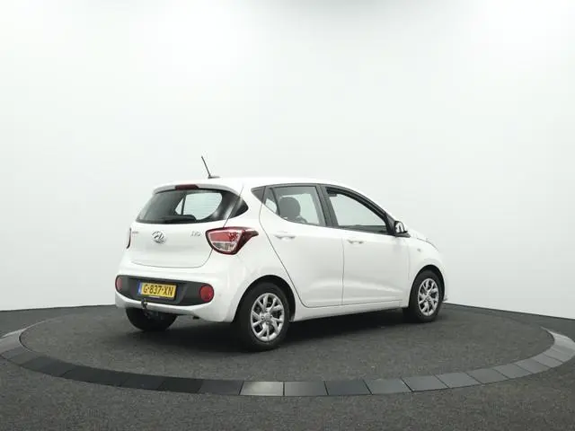 Hyundai i10 1.0i Comfort Smart Pack | Navigatie | Apple carplay | Parkeersen