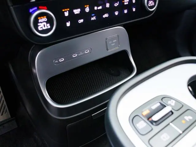 Hyundai IONIQ 9