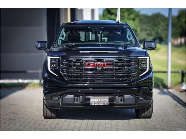 GMC Sierra