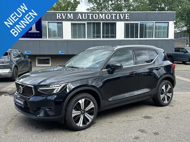 Volvo XC40 1.5 T4 Plug-in hybrid Core Bright VAN: 34.900,- VOOR: 32.877,- UW WKVOORDEEL: 2.023,- | B...