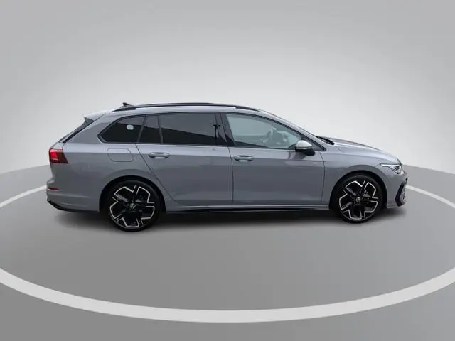 Volkswagen Golf Variant 1.5eTSI/150PK R-Line DSG · Navigatie · Trekhaak · Camera + Parkeersensoren ·...