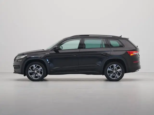 ŠKODA Kodiaq 1.5 TSI 150pk Sportline Business Panorama Camera Stoelverwarming Acc Carplay
