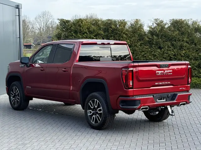 GMC Sierra
